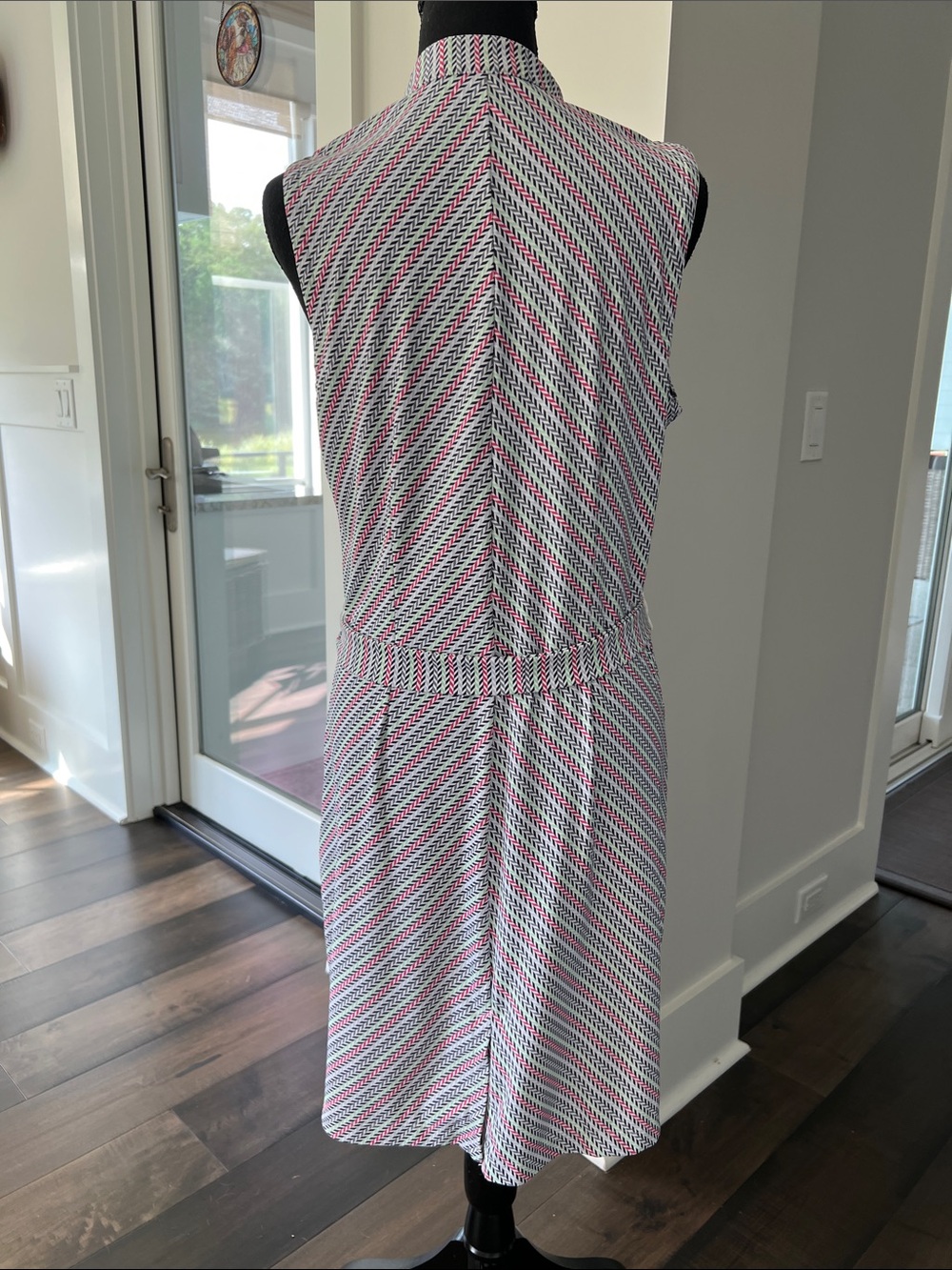 Fairway & Greene Sleeveless Chevron Midi Dress in Pink, Navy & White - Picture 4 of 10